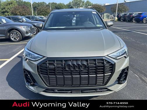 2025 Audi Q3 Premium 45 TFSI S line quattro Tiptronic