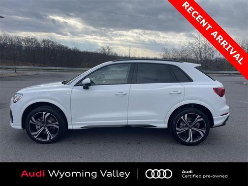 2023 Audi Q3 45 S line Premium Plus