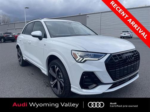 2023 Audi Q3 45 S line Premium Plus