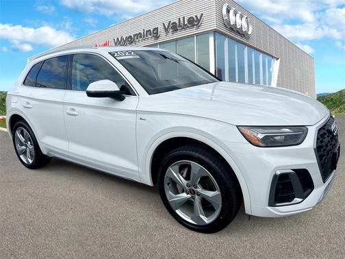 2022 Audi Q5 45 S line Premium Plus