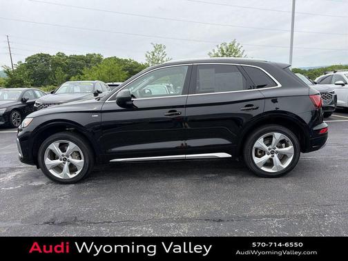 Mythos Black Metallic 2023 Audi Q5 45 S line Prestige