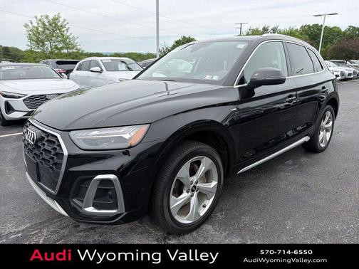 Mythos Black Metallic 2023 Audi Q5 45 S line Prestige
