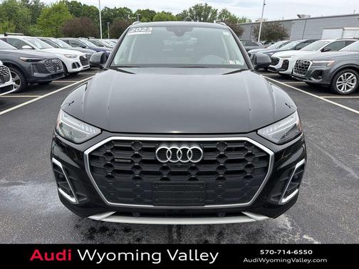Mythos Black Metallic 2023 Audi Q5 45 S line Prestige