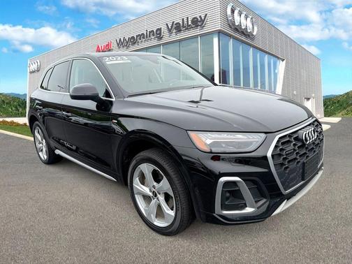 Mythos Black Metallic 2023 Audi Q5 45 S line Prestige