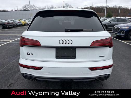 Glacier White Metallic 2025 Audi Q5 45 S line Premium Plus