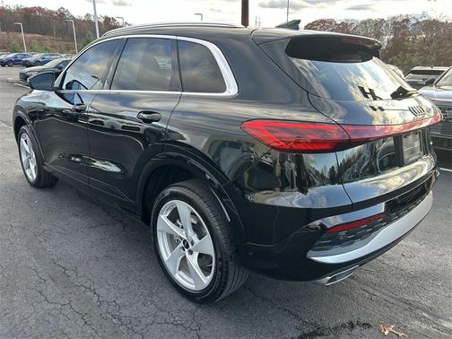 2025 Audi Q5 Premium Plus TFSI quattro S tronic