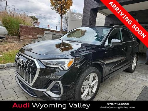 2023 Audi Q3 45 S line Premium Plus