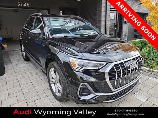 2023 Audi Q3 45 S line Premium Plus