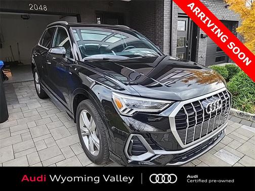 2023 Audi Q3 45 S line Premium Plus