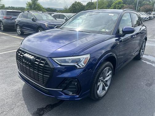 2025 Audi Q3 Premium 45 TFSI S line quattro Tiptronic