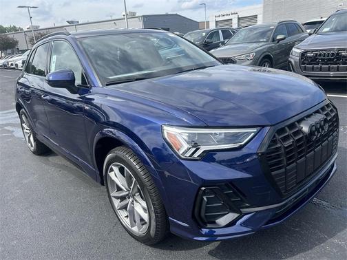 2025 Audi Q3 Premium 45 TFSI S line quattro Tiptronic