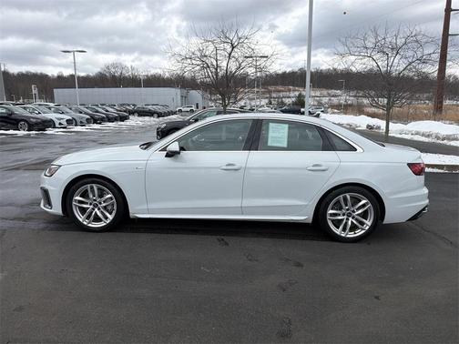 2023 Audi A4 45 S line Premium Plus