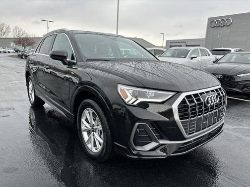 2024 Audi Q3 45 S line Premium Plus