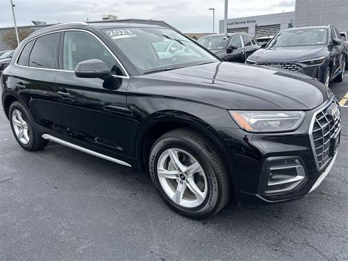 2023 Audi Q5 40 Premium