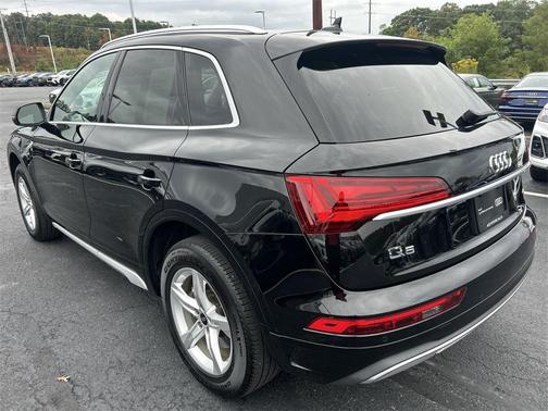 2023 Audi Q5 40 Premium