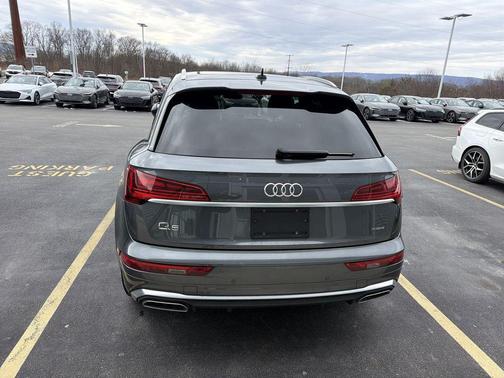 2023 Audi Q5 45 S line Premium