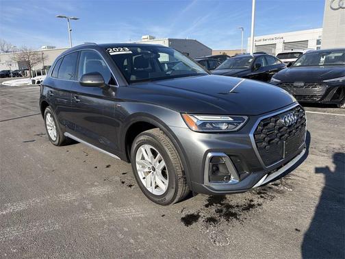 2023 Audi Q5 45 S line Premium