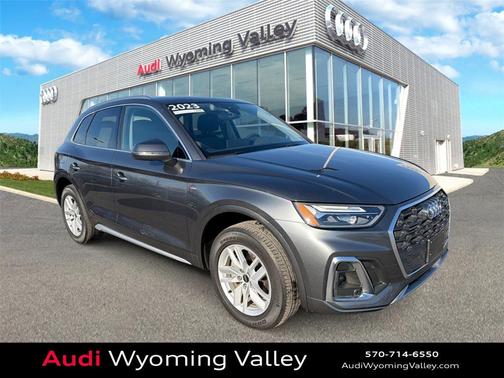 2023 Audi Q5 45 S line Premium