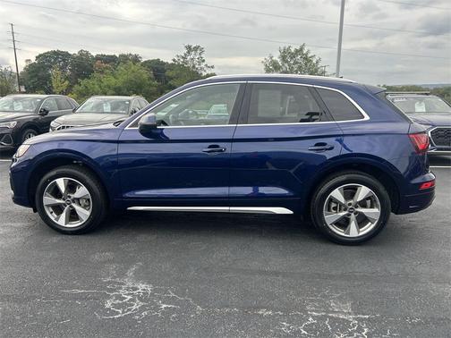 2023 Audi Q5 40 Premium