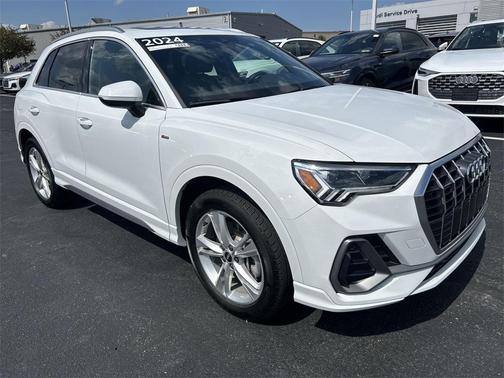 2024 Audi Q3 45 S line Premium Plus