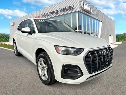 2022 Audi Q5 40 Premium