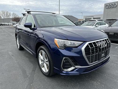 2022 Audi Q3 45 S line Premium