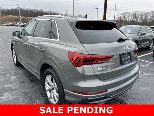 2022 Audi Q3 45 S line Premium