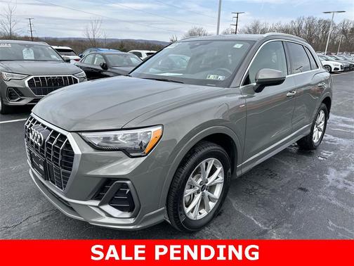 2022 Audi Q3 45 S line Premium