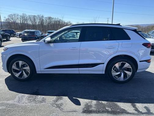 2025 Audi Q6 e-tron Premium Plus quattro