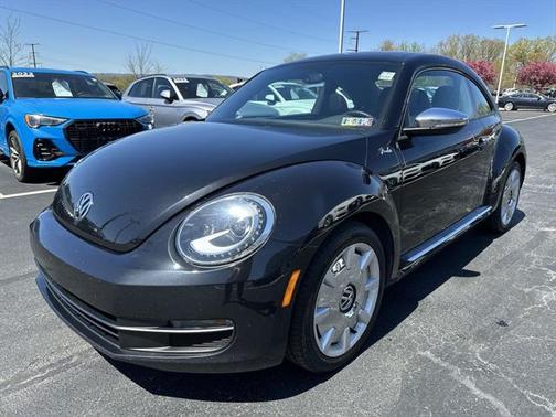 2013 Volkswagen Beetle 2.5L Fender Edition