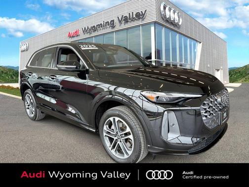 2025 Audi Q5 Premium TFSI quattro S tronic