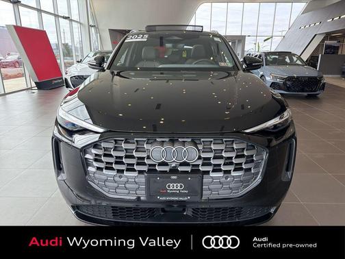 2025 Audi Q5 Premium TFSI quattro S tronic