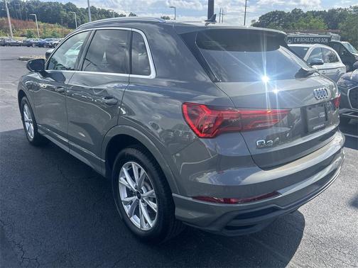 2024 Audi Q3 Premium 45 TFSI S line quattro Tiptronic