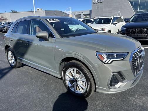 2024 Audi Q3 Premium 45 TFSI S line quattro Tiptronic