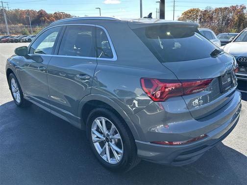 2024 Audi Q3 Premium 45 TFSI S line quattro Tiptronic