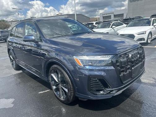 2025 Audi Q7 55 Prestige