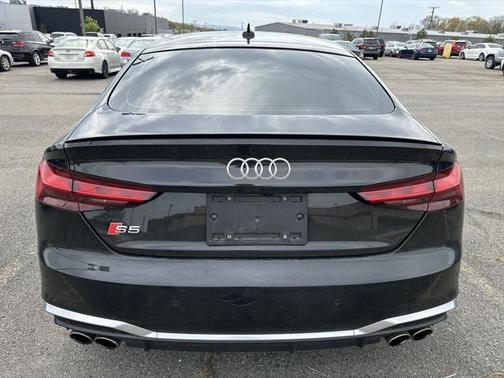 2022 Audi S5 Premium Plus TFSI quattro Tiptronic