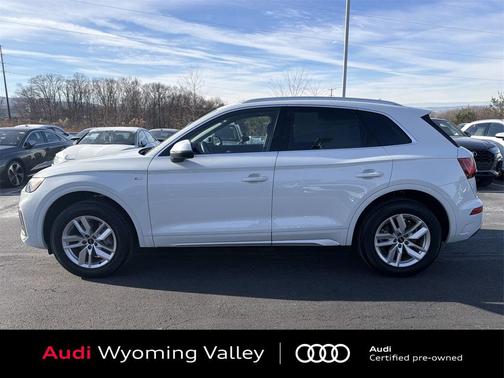 2023 Audi Q5 45 S line Premium