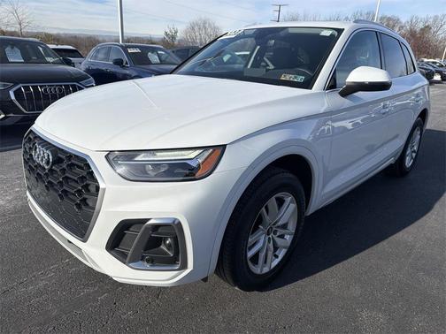 2023 Audi Q5 45 S line Premium
