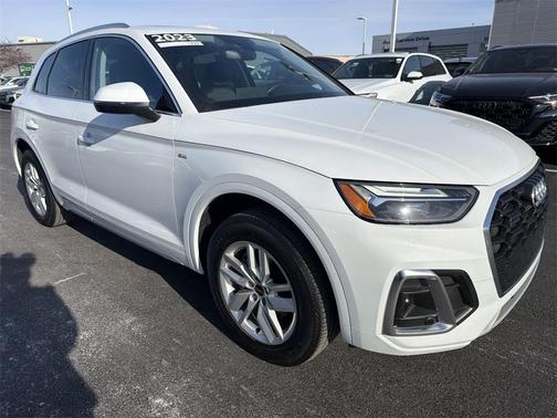 2023 Audi Q5 45 S line Premium