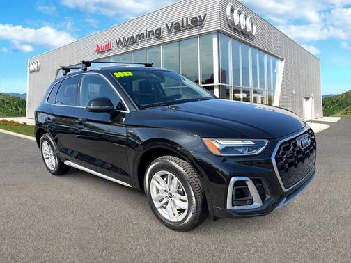 Mythos Black Metallic 2023 Audi Q5 45 S line Premium