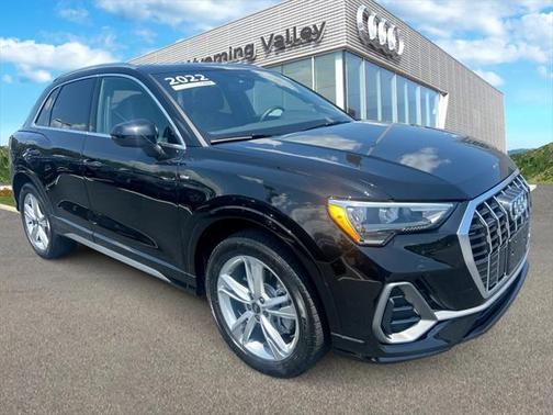 2022 Audi Q3 45 S line Premium