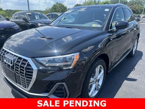 2022 Audi Q3 45 S line Premium