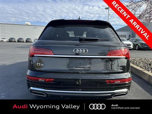 2023 Audi Q5 45 S line Premium