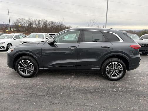 2025 Audi Q5 Premium TFSI quattro S tronic