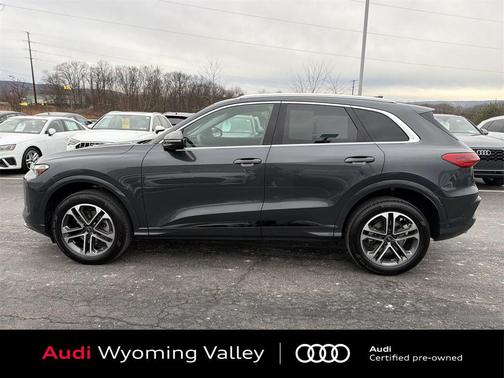 2025 Audi Q5 Premium TFSI quattro S tronic