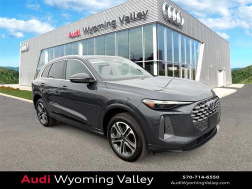 2025 Audi Q5 Premium TFSI quattro S tronic