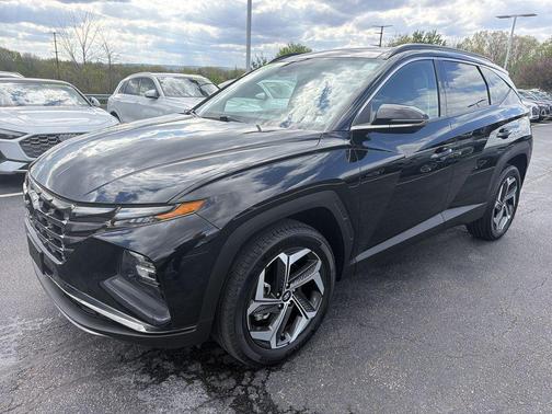 Phantom Black 2023 Hyundai TUCSON Limited