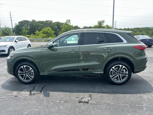 2025 Audi Q5 Premium Plus