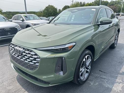 2025 Audi Q5 Premium Plus